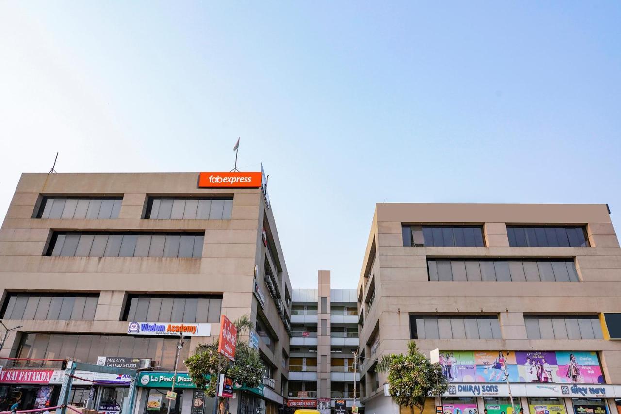 Fabexpress Blue Stone Surat Exterior foto